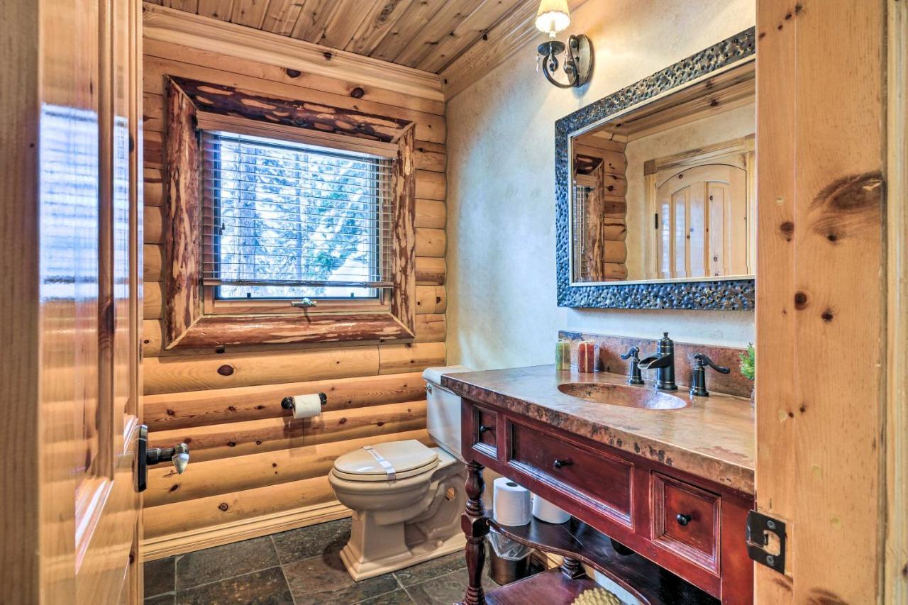 Delightful Cabin Vacation Rental With Fire Pit! Duck Creek Village Extérieur photo